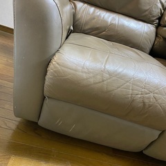 ニトリ、手動リクライニングソファー’(お話中)の画像