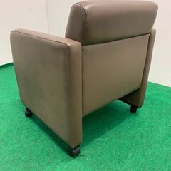 中古　PLUS　応接用ミーティングチェア　キャスター付き　龍ヶ崎倉庫の画像