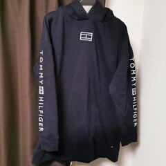 トミーヒルフィガー　パーカー　