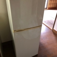 冷蔵庫と電子レンジあげます
