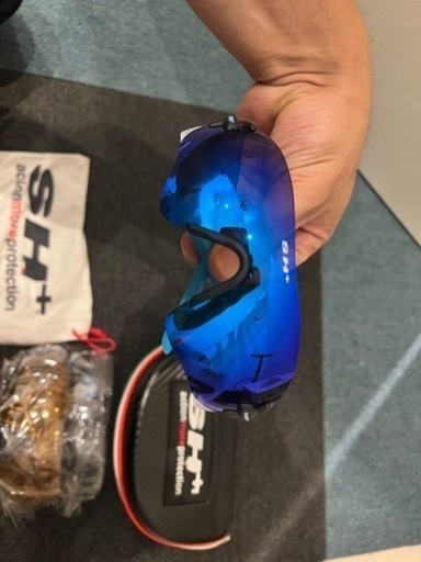 スポーツ用サングラス