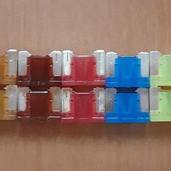 ヒューズ(5種類)の画像