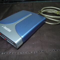 差し上げます　マルチカードリーダー