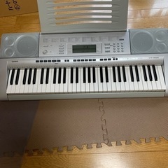 電子ピアノ