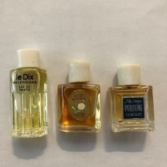 ミニチュア香水　11点セット　個別売り300円の画像