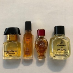 ミニチュア香水　11点セット　個別売り300円の画像