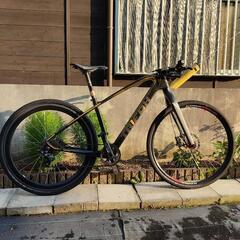 フルカーボン29erマウンテンバイク