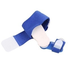 新品　外反母趾サポーター　左右兼用　男女兼用