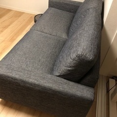 ソファとテーブルお譲りします！【引き取りにきていただける方限定】の画像