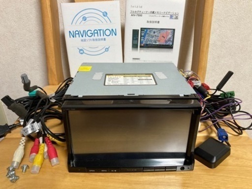 フルセグチューナー内蔵メモリーナビゲーション　Ivizia   カーナビ