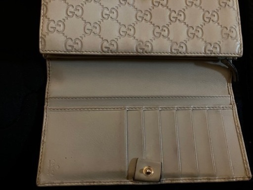 GUCCIの長財布