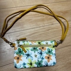 花柄　ショルダーバッグ　🌻