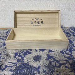 金子眼鏡ロゴ入り　木の箱