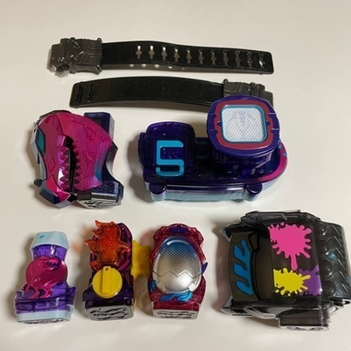 仮面ライダーリバイス 変身ベルト DXリバイスドライバー バイスタンプ セット