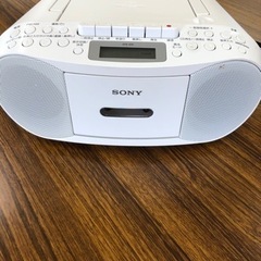 ラジカセ(CD読み込み不能)