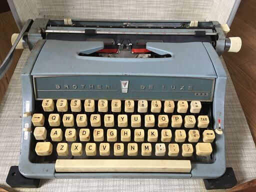 ブラザー brother DE LUXE 233 英文タイプライター 昭和レトロ アンティーク家具