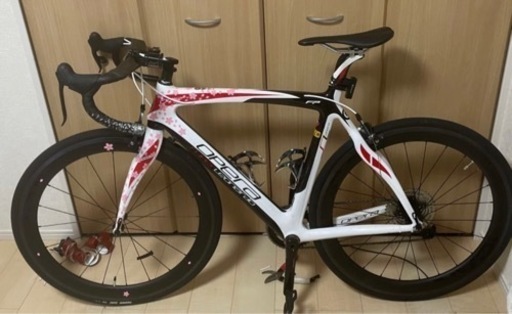 PINARELLO Opera super Leonardo