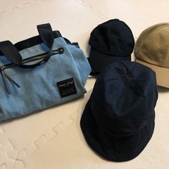 レガートラルゴショルダーバッグとikkaの帽子と3coinsの帽...