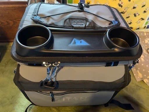 \u003cお取引中\u003eタイタン クーラーボックス 60L