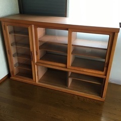 食器棚　無料でお譲りします。取りに来られる方