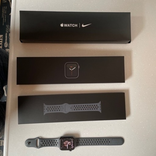 今月末まで値下げ　　アップルウォッチ　SE 44mm