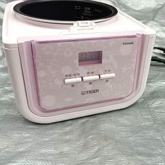 ★美品‼かわいいピンク(*^_^*) お届け可！★タイガー魔法瓶 3合炊き マイコン炊飯ジャー 「tacook」JAJ-A552 バレエピンクの画像