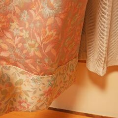 花柄カーテン ベージュ ピンク 幅150cm×丈145～150㎝ 2枚組の画像