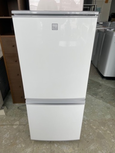 SHARP　2ドア冷蔵庫　どっちも付け替えドア　136L　　2019年製　リサイクルショップ宮崎屋住吉店　22.9.15 y