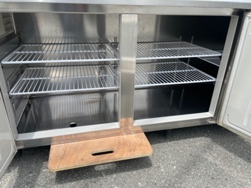 ☆中古品 ホシザキ　業務用テーブル形冷蔵庫 台下冷蔵庫 RT-210SNF 503L 2014年 2100ｘ600ｘ800ｍｍ　動作問