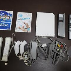 【お取引中】Wii　ウィー本体とソフト2本セット