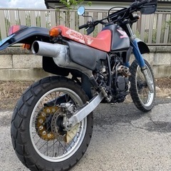 ☆XLR250R.高価なFCRキャブ仕様☆走行距離少なく快調です☆プラグ・オイル・エレメントなど新品交換^_^250ccオフロードバイク☆の画像