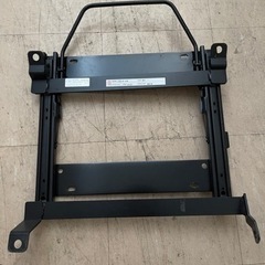 C35ローレル シートレール
