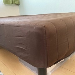 【1000円あげます】セミダブルベッド（脚付きマットレス）シーツ付き※取りに来れる人限定の画像