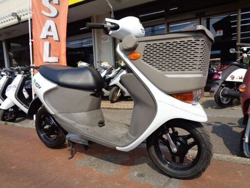 NO.4382　Ｅ－ＬＥＴ’Ｓ（イーレッツ）　電動スクーター　フロントバスケット　ホワイト　☆彡