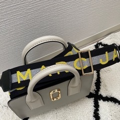 マークジェイコブスのハンドバッグの画像