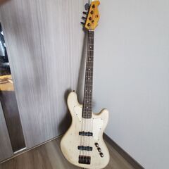 エレキベース譲ります　ジャンク扱いです。