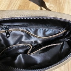 ✅取引決定。［DIDE］革ショルダーバッグ の画像