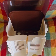 哺乳瓶と除菌ケースの画像