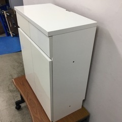 取引場所　南観音　K 2207-568 キッチンキャビネット　白　キズあり　中板ダボなしの画像