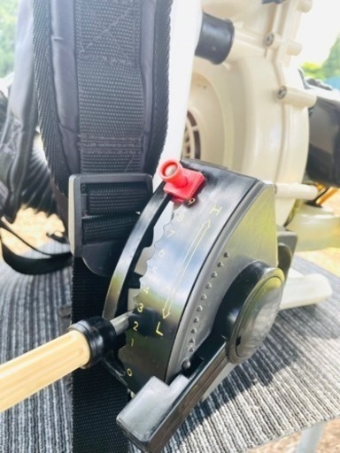 丸山背負動力散布機 MDJ3000