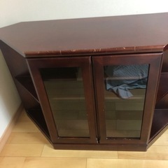 取りに来ていただける方いませんか？落ち着いたボルドー　飾り棚収納...