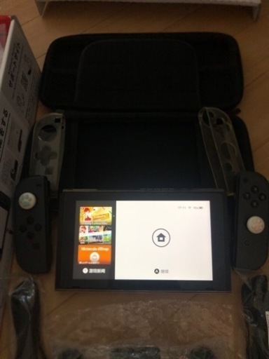 Switch グレー本体バッテリー強化型ですカバー付き　最終値下
