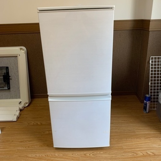 冷蔵庫　SHARP製品