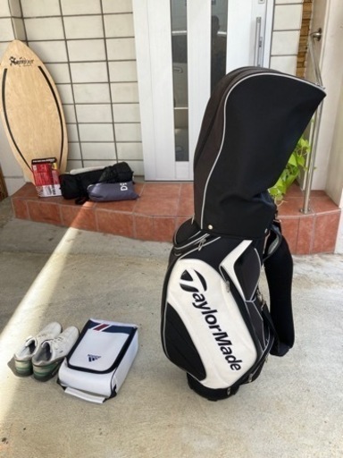 ゴルフクラブセット　スリクソン　シューズはサービス