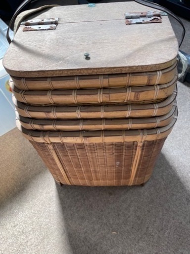 【受渡完了】釣り具　籠