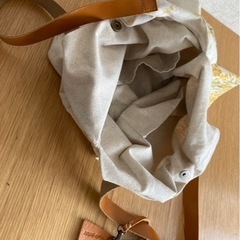 リネン　ナチュラル肩掛けバックの画像