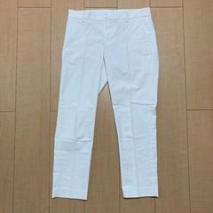 ユニクロ 春夏向け センタープレスパンツ 白