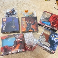 ゴジラ等フィギュア