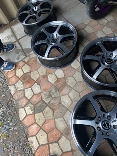 決まりました　　RAYS レイズ　グラムライツ　18インチ