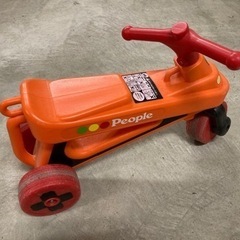 公園レーサー　乗用玩具　足けり三輪車の画像
